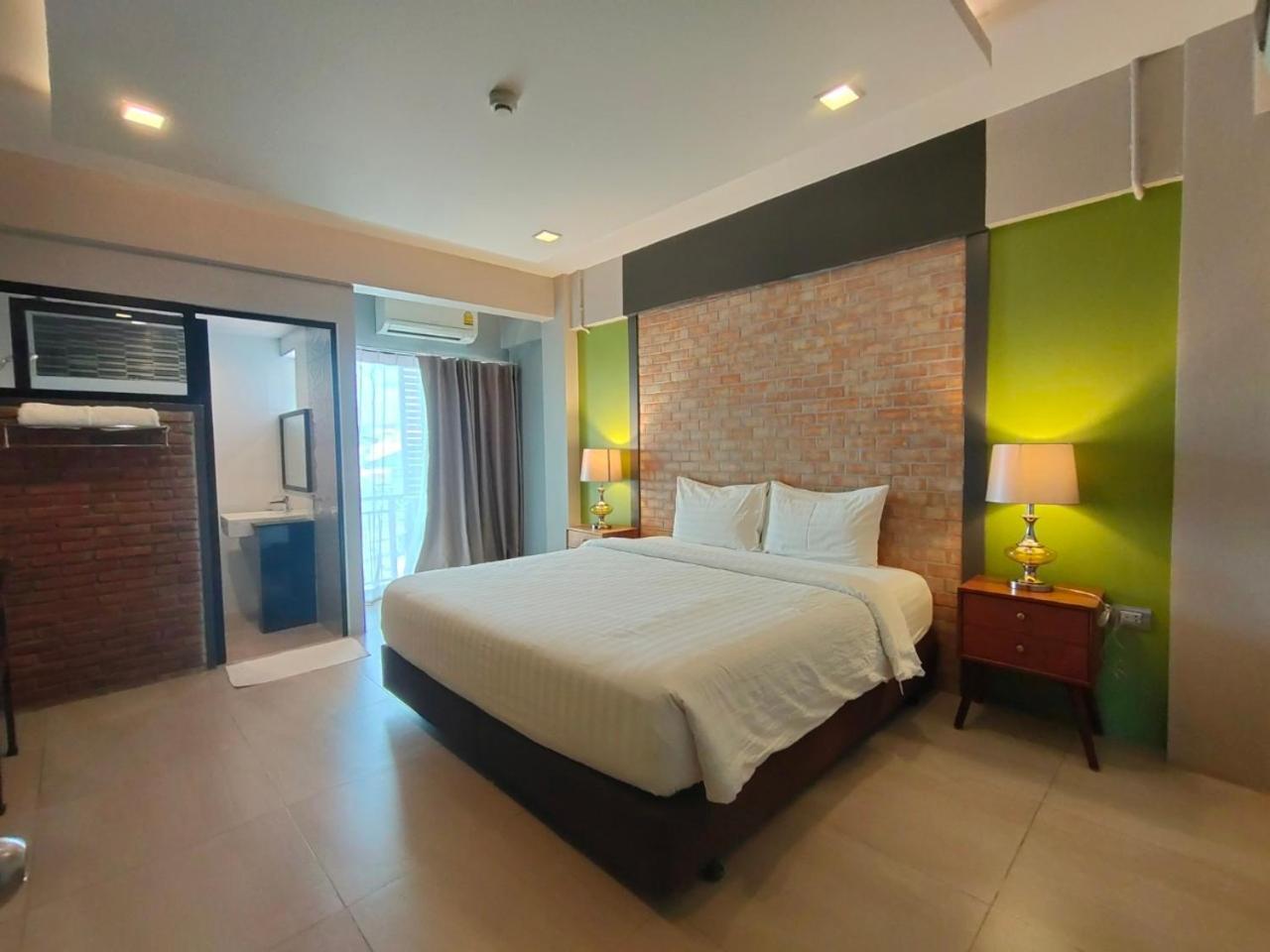 Qoo Hotel Buriram Exterior foto